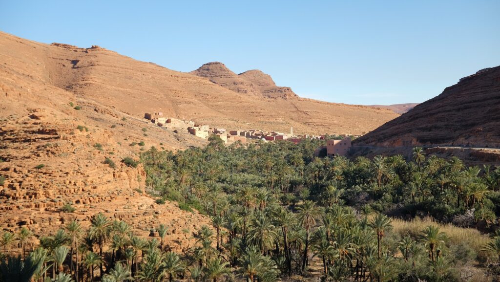 ATLA MONTANIA valley ziz TOUR FROM MARRAKECH to merzouga desert tour